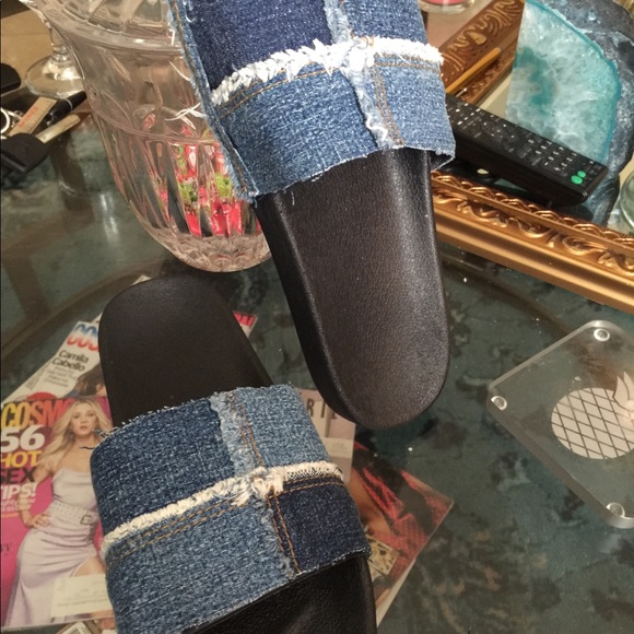 Customize Denim Slides - Picture 3 of 5